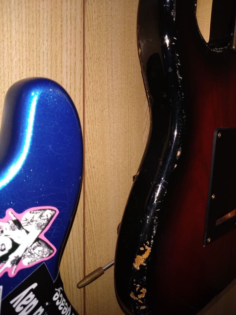 コンボーネント、カスタムギター