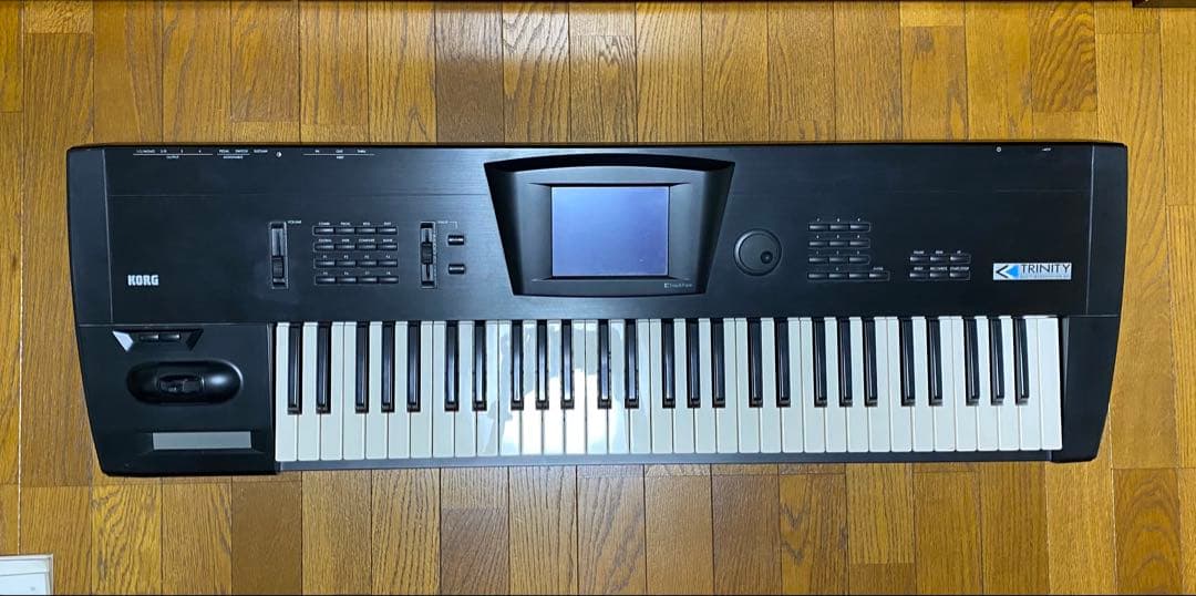 KORG TRINITY（トリニティ） ハードケース付 61鍵 ブラック - メルカリ