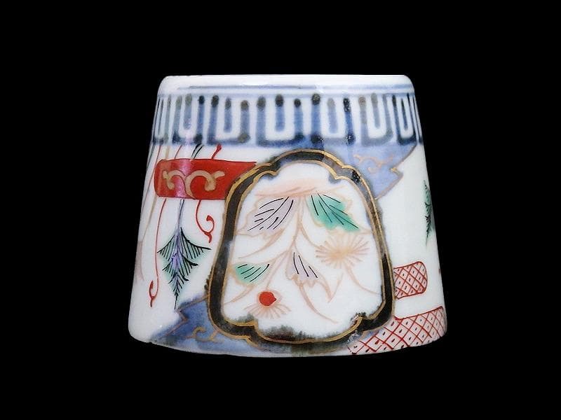 古伊万里 色絵 窓絵 薊に羊歯の図 蕎麦猪口 C221A-CZw - メルカリ