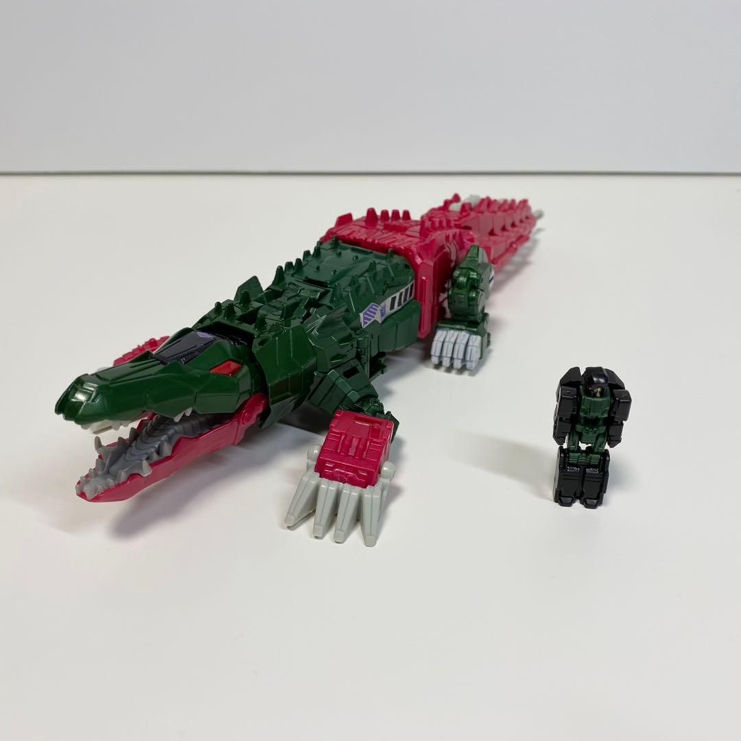 トランスフォーマー タイタンズリターン　3体セット