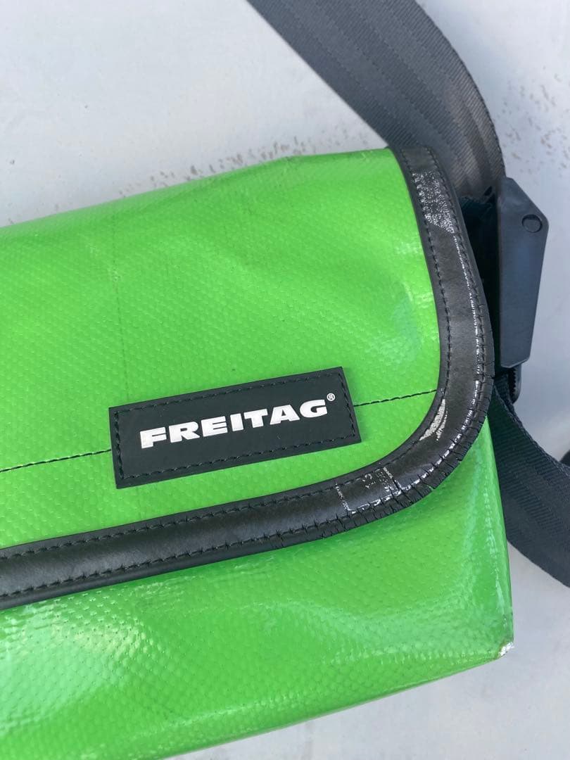 FREITAG メッセンジャーバッグ グリーン