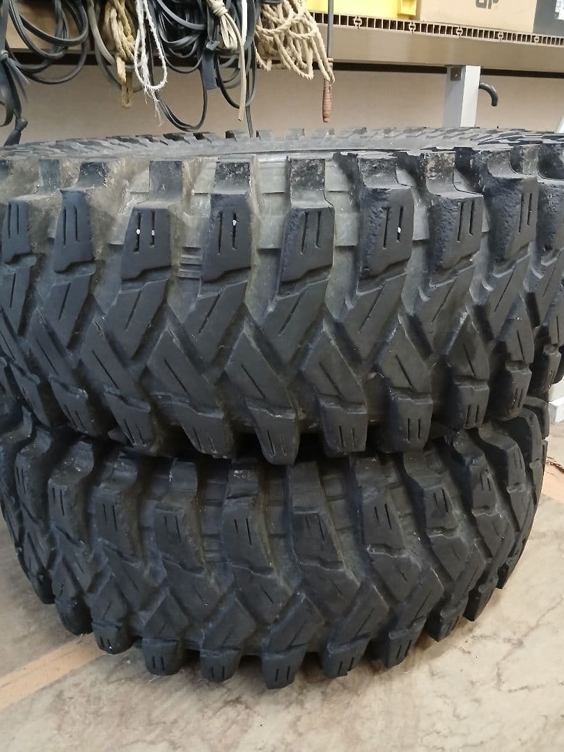 MAXXIS トレパドール37×12.5R17