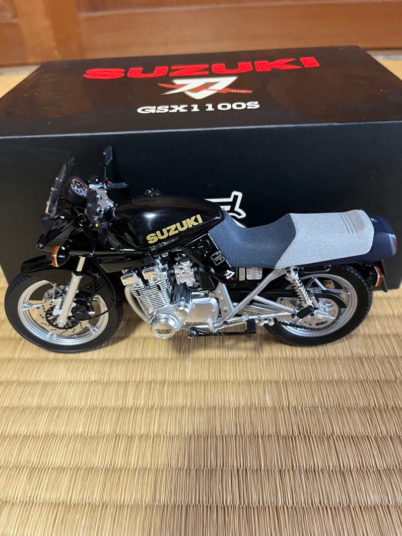 WITSマイルストーン 1/12 SUZUKI GSX1100S AUTOart