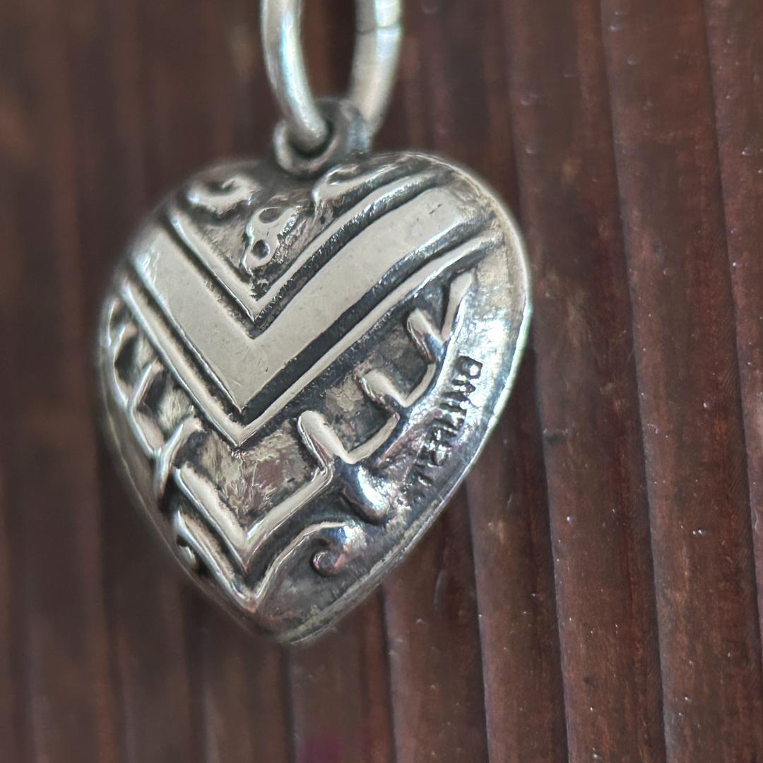 スウィートハートジュエリー WW2 シルバー 勝利の象徴Vと永続的な繁栄