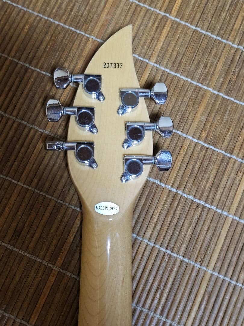 エレキギター】ハート型 DAISYROCK デイジー ロック + おまけ付き