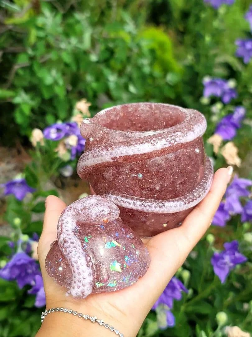 最高の恋愛彼の気持ちを掴む願いの蛇の卵小物入れオルゴナイト