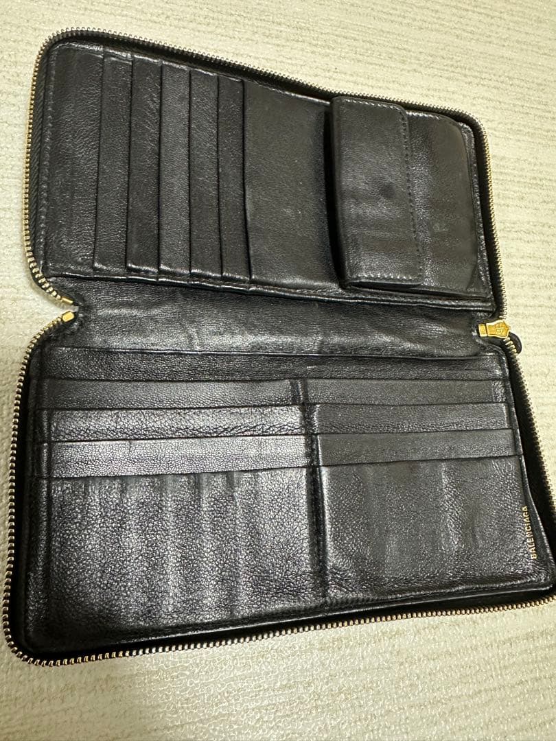 BALENCIAGA バレンシアガ レザー長財布 ブラック ロゴ控えめ 即配送の