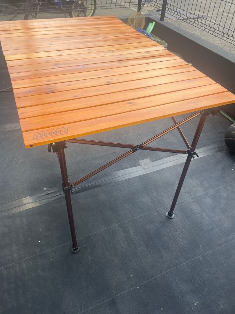 Coleman 折りたたみ木製テーブル 大の通販はau PAY マーケット - 輸入