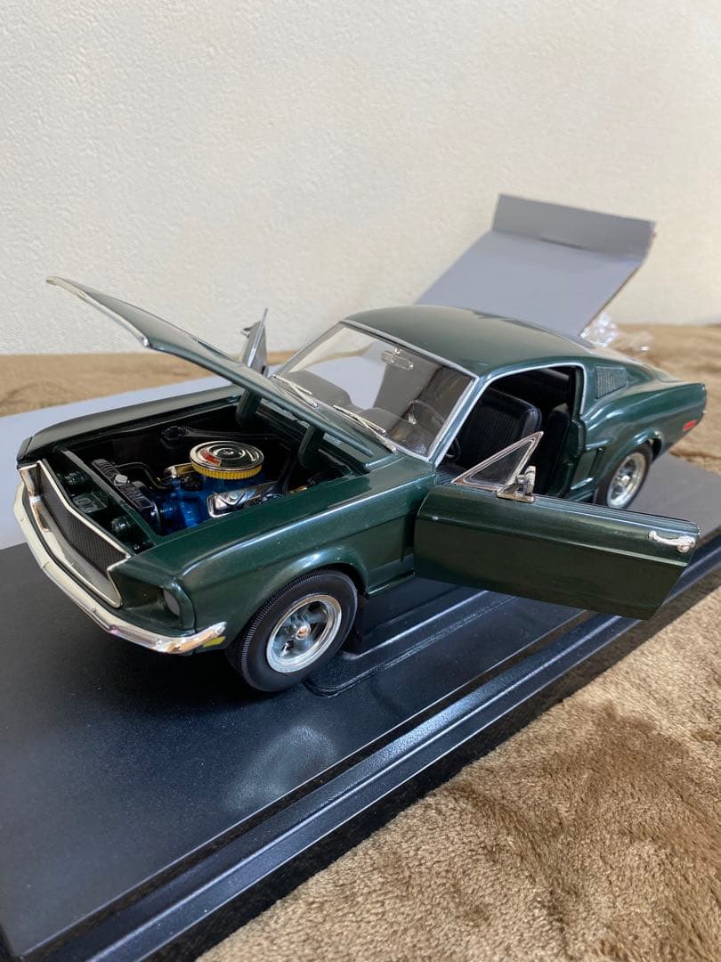 ミニカー BULLITT FORD MUSTANG & DODGE CHARGER