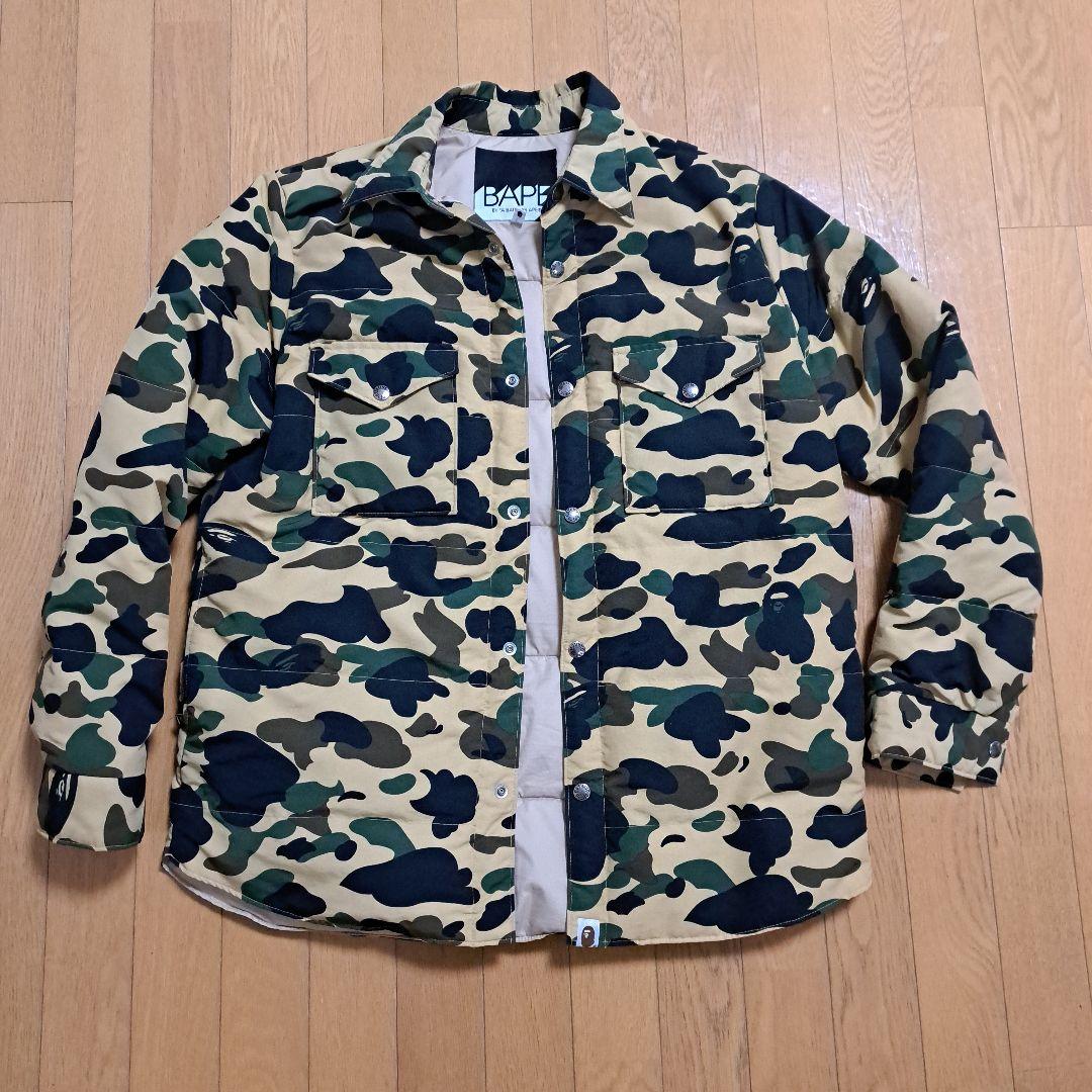 A BATHING APE　アベイシングエイプ　カモフラ　ダウンジャケット A BATHING APE（アベイシングエイプ） ダウンジャケット ダウン 1ST