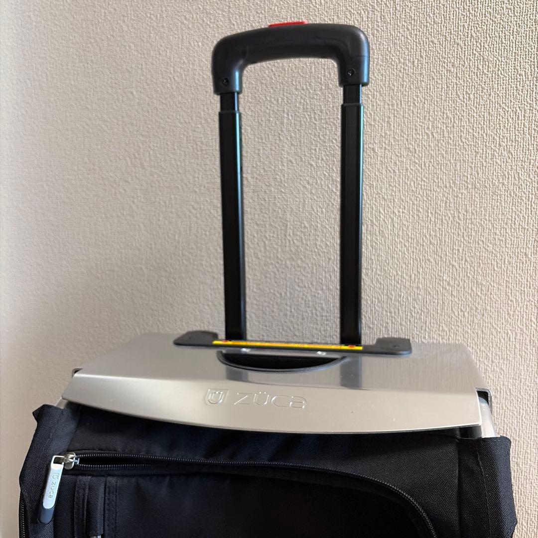 美品！ZUCA　NAVIGATOR　キャリーバッグ　スーツケース　黒　座れる 座れるキャリーバッグ ZUCA NAVIGATOR Black/Black （ズーカ） 機内