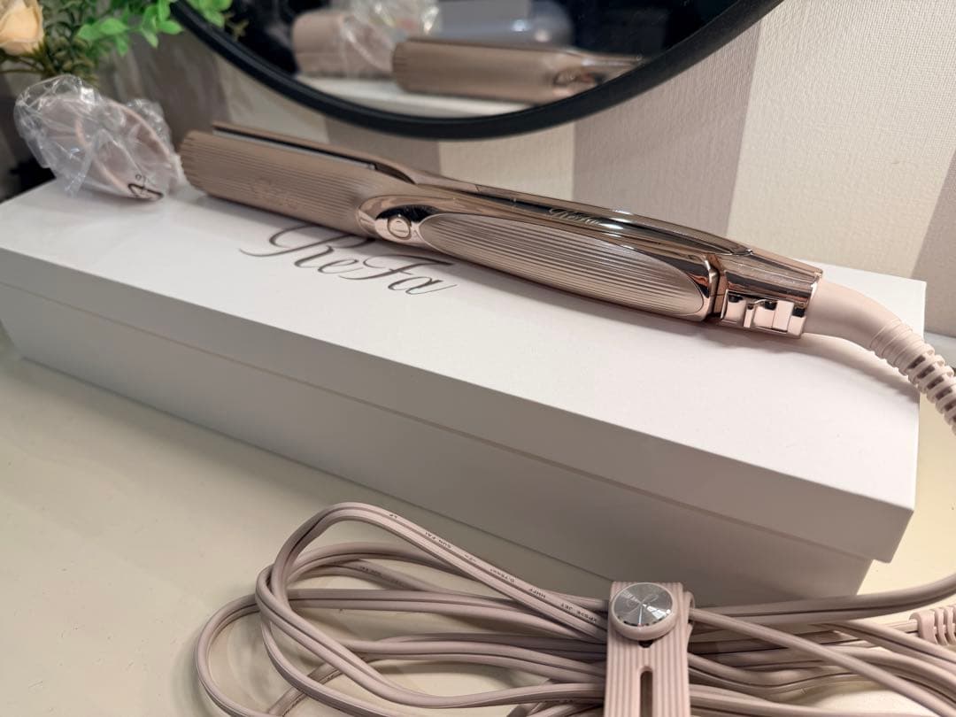 最新ReFa ストレートヘアアイロン シャンパングージュ　ピンク リファストレートアイロン プロに待望のNEWカラー、ピンクが登場 | MTG