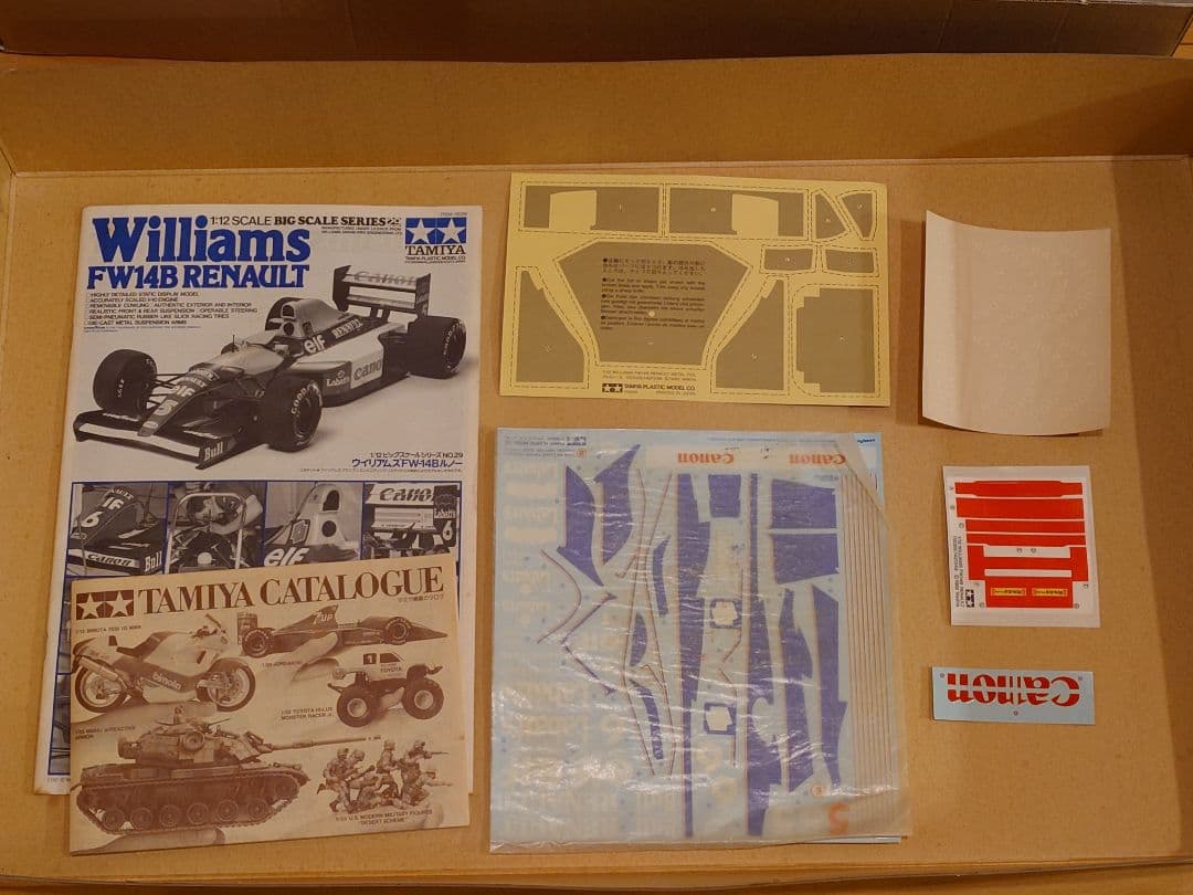 中古 未組立 タミヤ FW14B 1/12