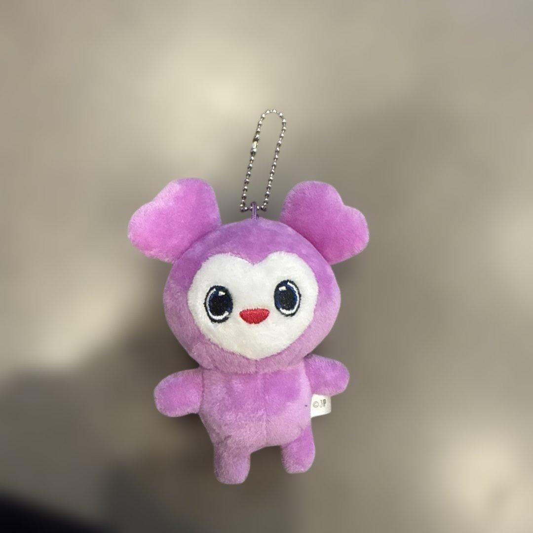 twice ラブリー ぬいぐるみチャーム - メルカリ