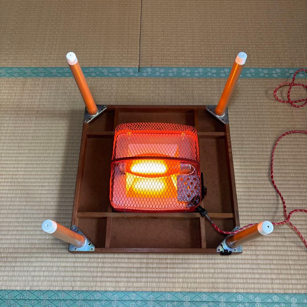 昭和レトロ 卓付き 赤外線やぐらこたつ - メルカリ