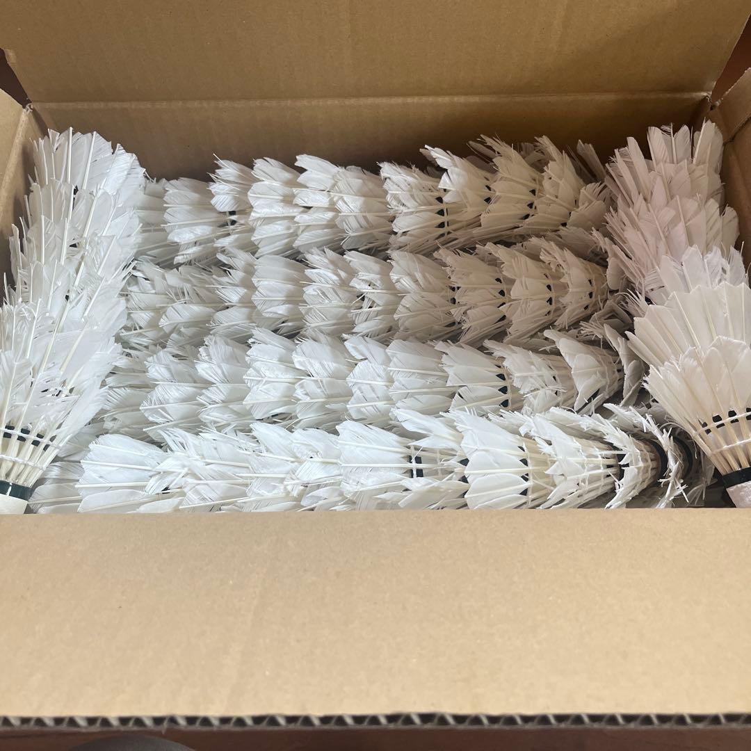 中古 バドミントン シャトル 276球 - メルカリ