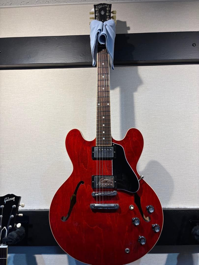 【本日最後】Gibson ES-335 Sixties Cherry Gloss Gibson ES-335 (Sixties Cherry) [現品限りの特別価格] | Sparkplug.tokyo