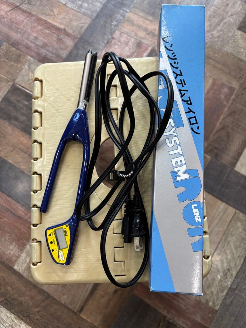 LENZ ヘアアイロン e-10マル レンツ デジタルアイロン e(エコ)シリーズ (先巻き用) 丸ロッド (6