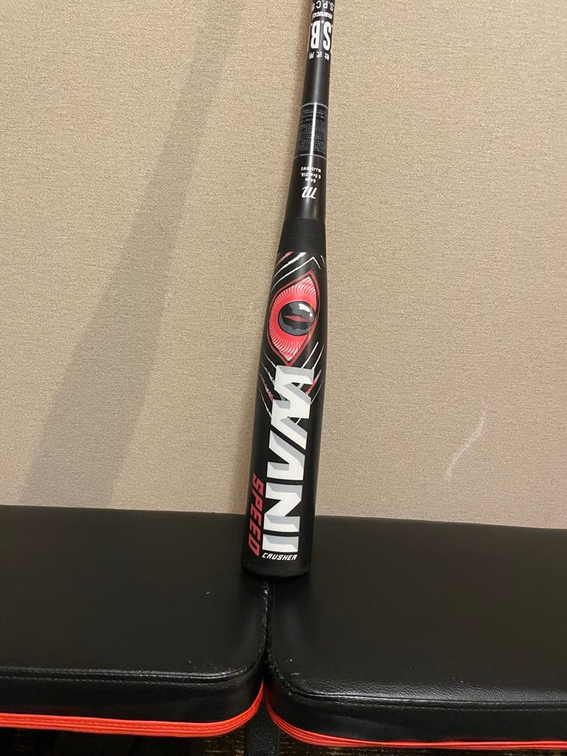 赤ワニ 84cm710g一般軟式バット