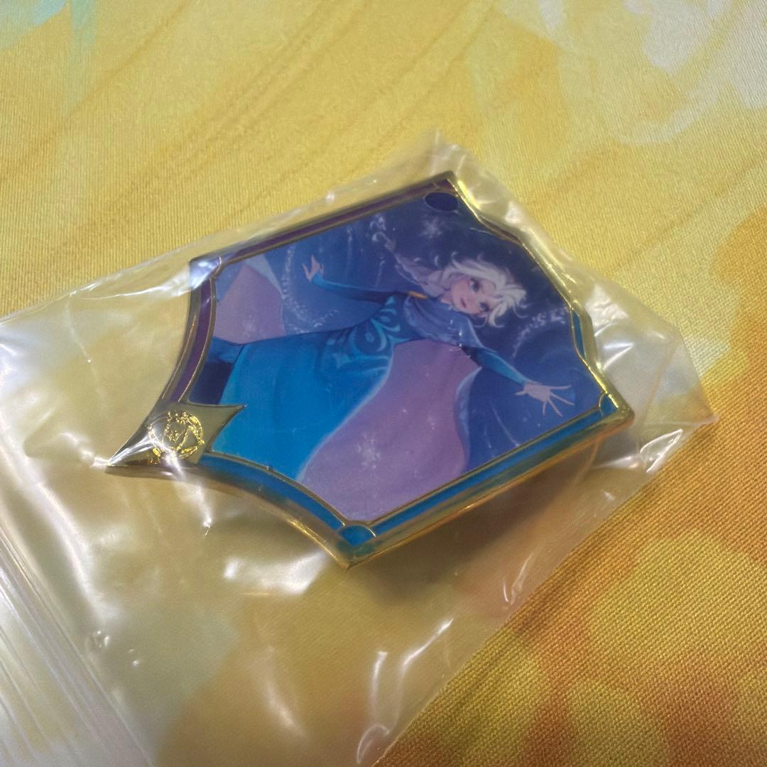 エルサ ピンバッジ ロルカナチャレンジ