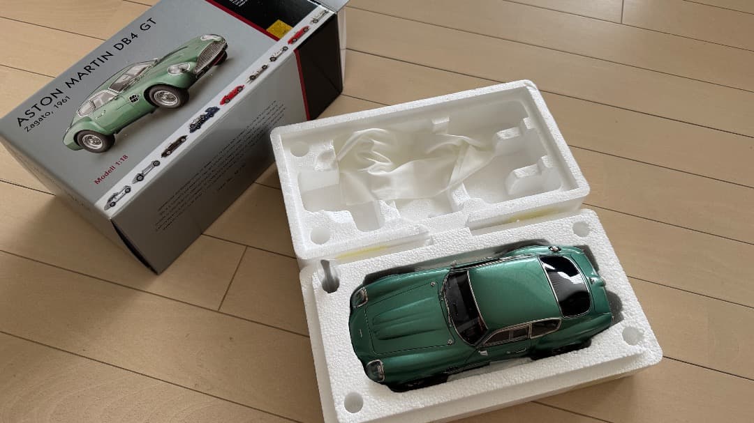 CMC 1/18 アストンマーティン DB4 GTツァガート CMC 1/18 アストンマーティン DB4 GTツァガート - メルカリ