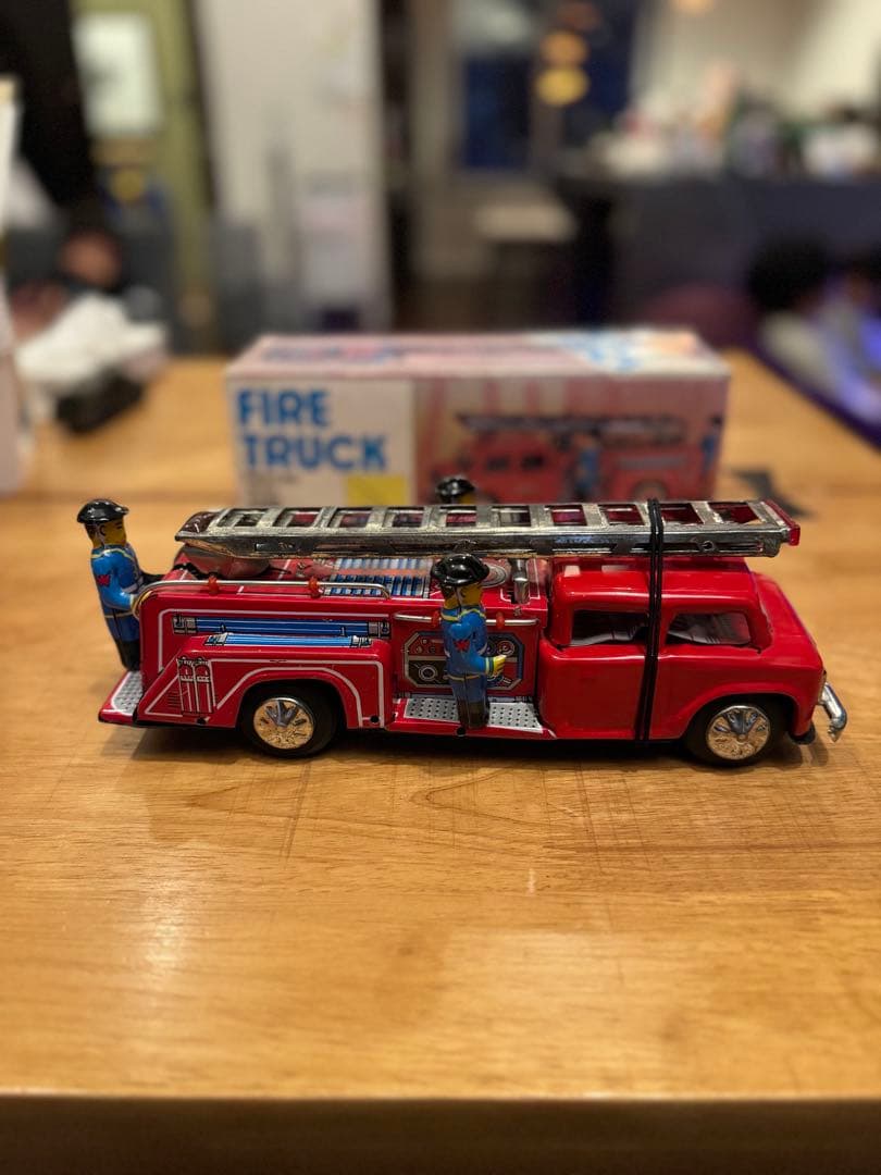 ブリキ　アンティーク　消防車