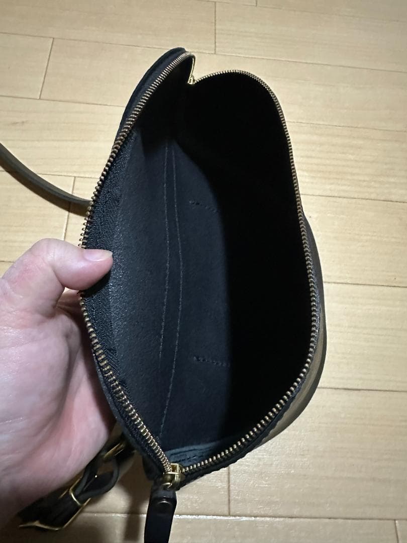 【美品/廃盤品】HERZ unity body bag（OU-2310）