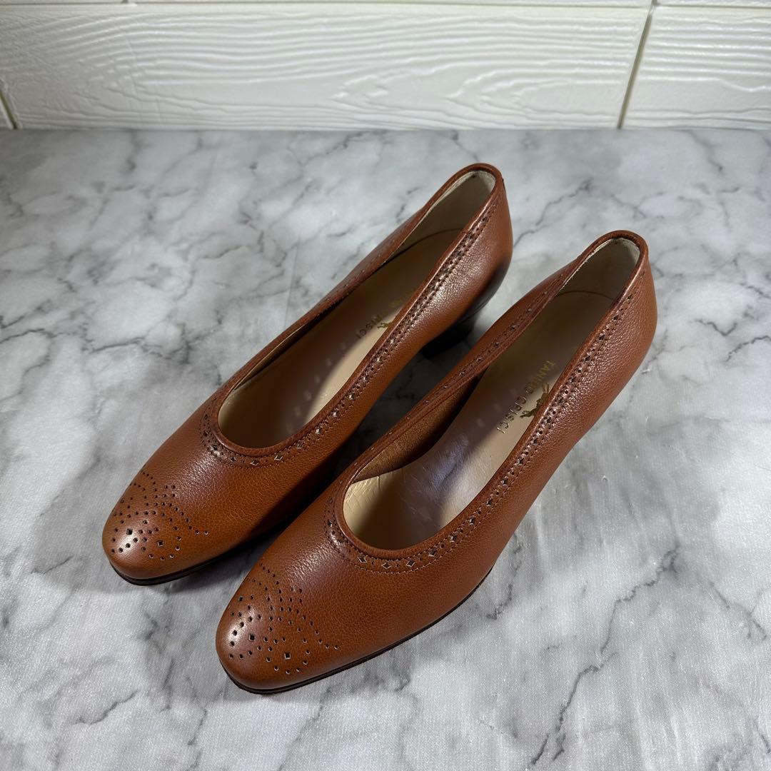 極美品 TANINO CRISCI ブラウン レザー パンプス 22.5㎝相当 極美品】TANINO CRISCI レザー リボン パンプス ブラウン 37 タニノ