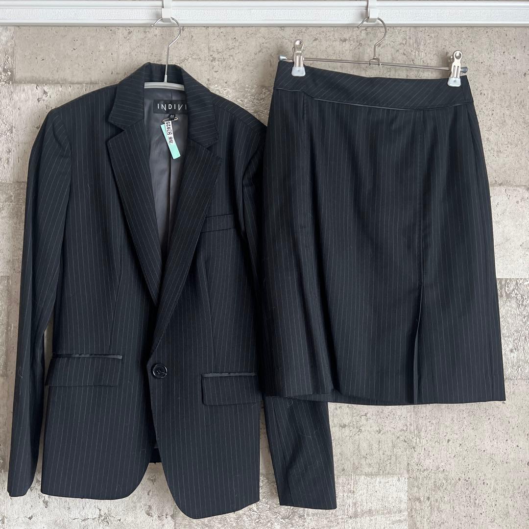 INDIVI ブラック ストライプ スカートスーツ - メルカリ