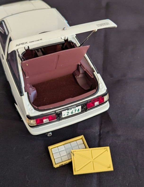 AUTOart 1/18 トヨタ スプリンター トレノ (AE86) 新劇場版