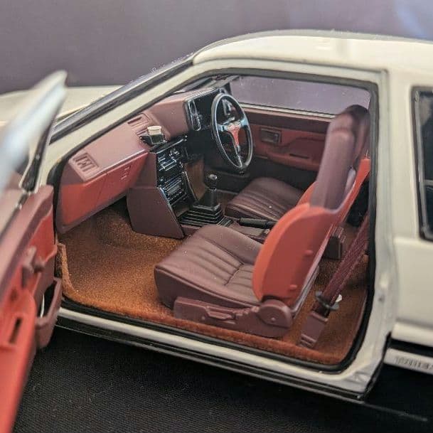 AUTOart 1/18 トヨタ スプリンター トレノ (AE86) 新劇場版