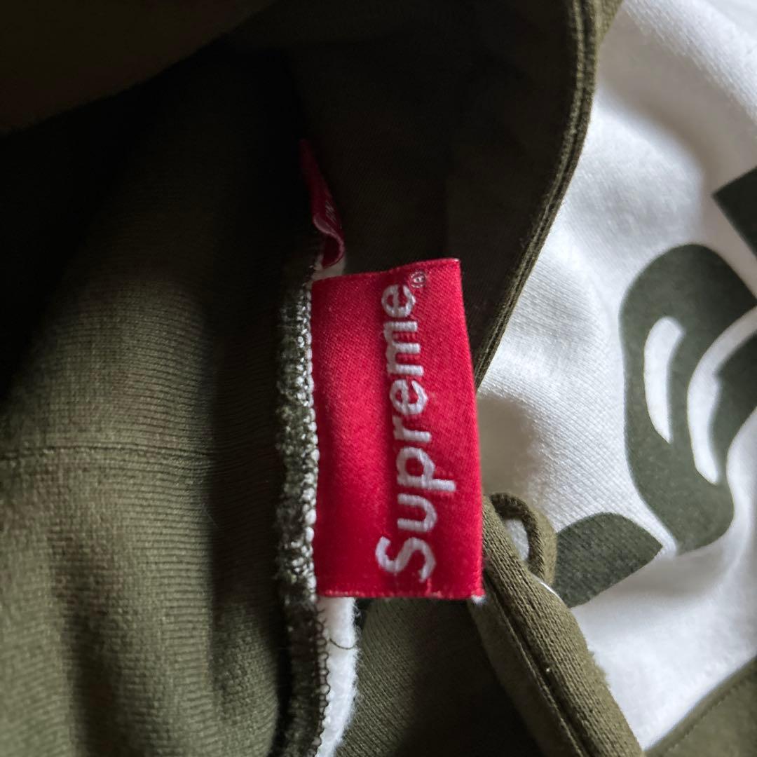 Supreme フード付きパーカー オリーブ/ホワイト - メルカリ