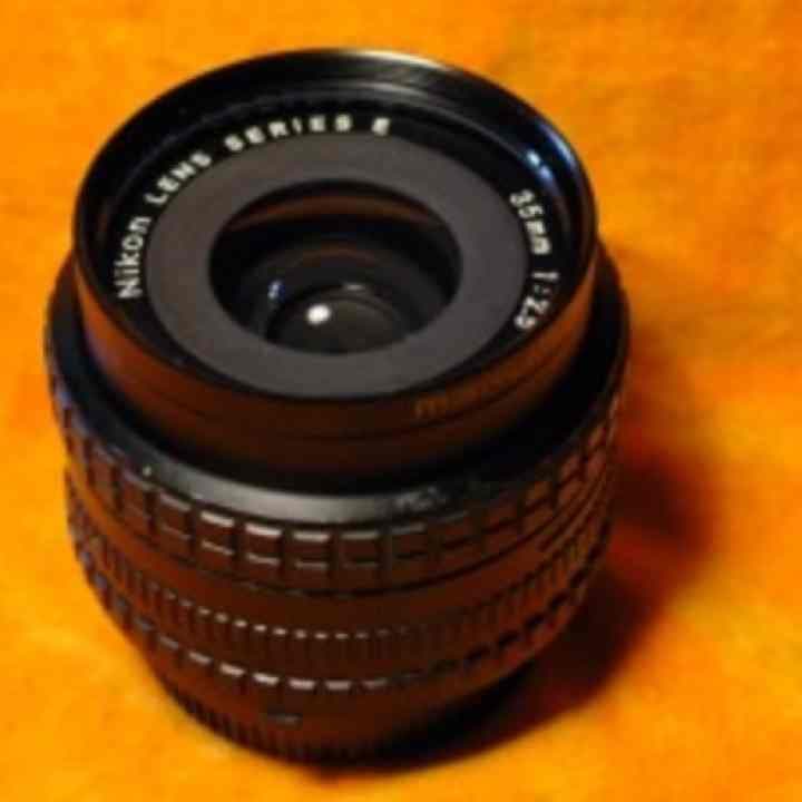 レンズ(単焦点) NIKON SERIES E 35mm f2.5 Nikon Series E 35mm f/2.5 – Mostly Film Photography (GotFilm.org)