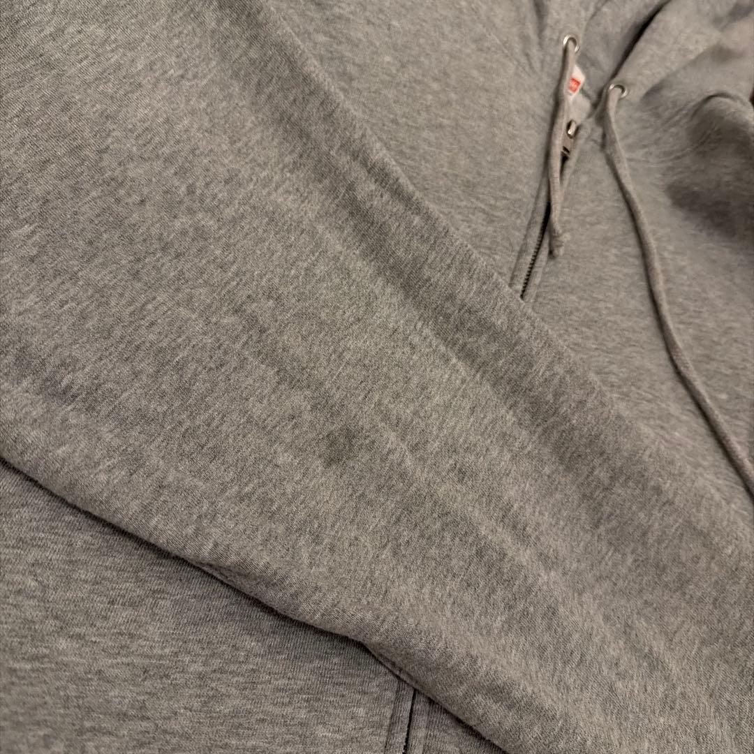 Chevon 【受注生産限定】刺繍ジップパーカー