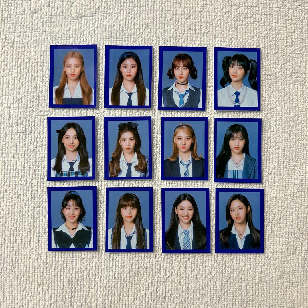 今月の少女 LOONA　2022 シーグリ 証明写真 IDセット Yves Official ID Card & Seal Sticker Set Loona 2023 Season's