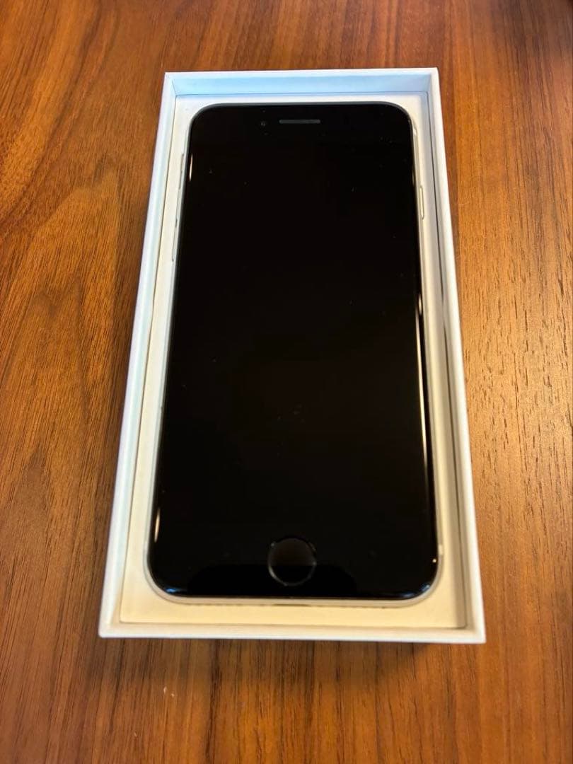 Apple iPhone SE (第2世代) ホワイトifaceカバー付 Amazon.co.jp: iFace First Class Standard iPhone SE(第3世代/第2世代