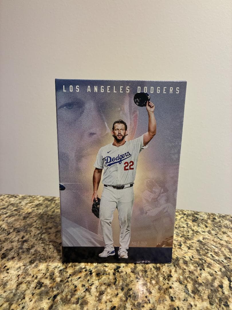 限定ゴールド】カーショー ボブルヘッド 3000奪三振 来場者限定 - メルカリ