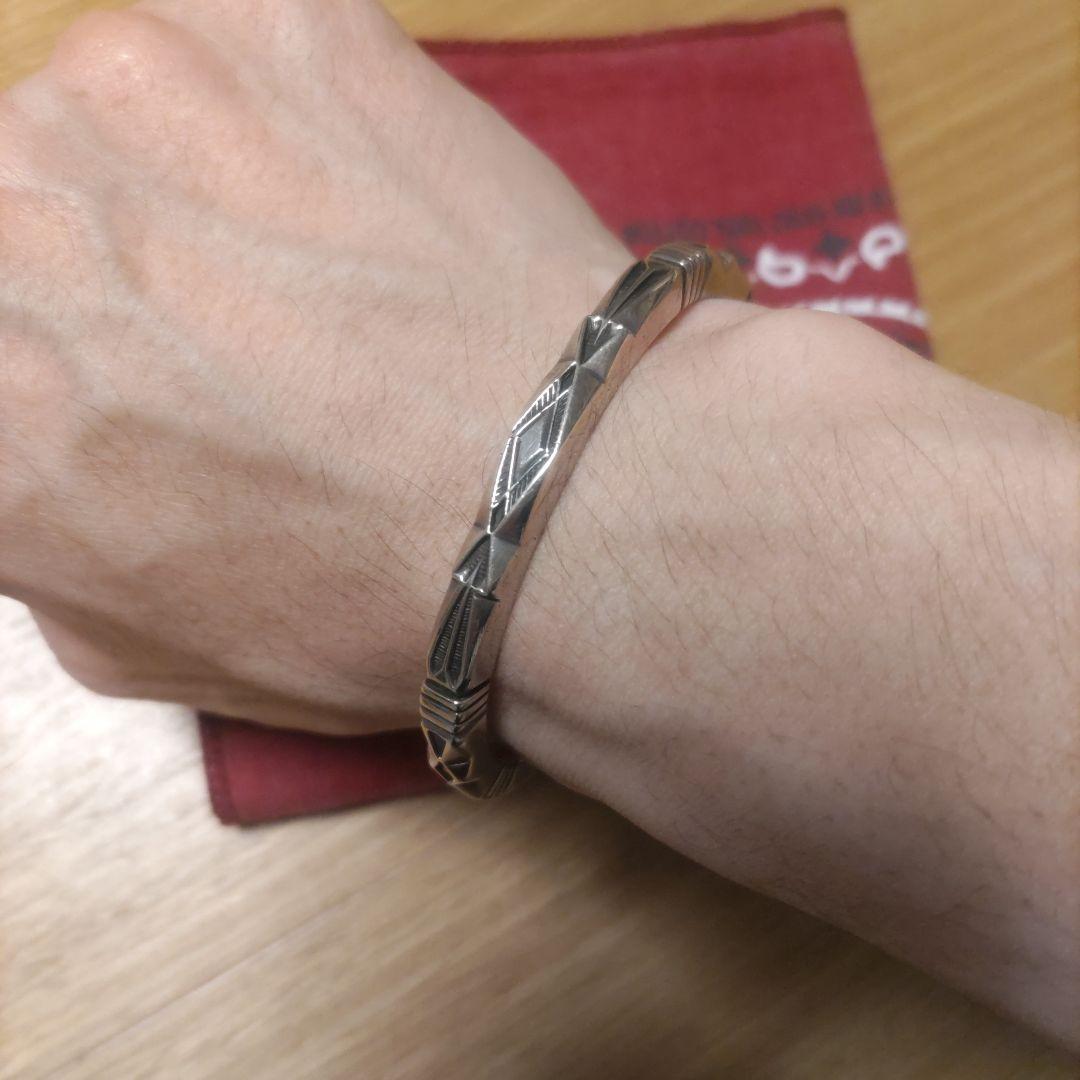 Thomas Curtis ナバホ族 バングル スタンプワークトーマスカーティス