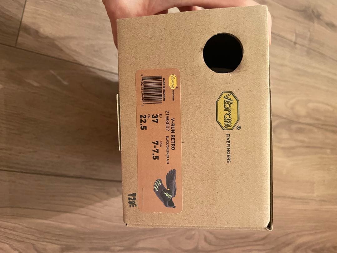 ウォーキング・ランニングウェア V-Run RETRO 21W8002 black/green 22.5cm