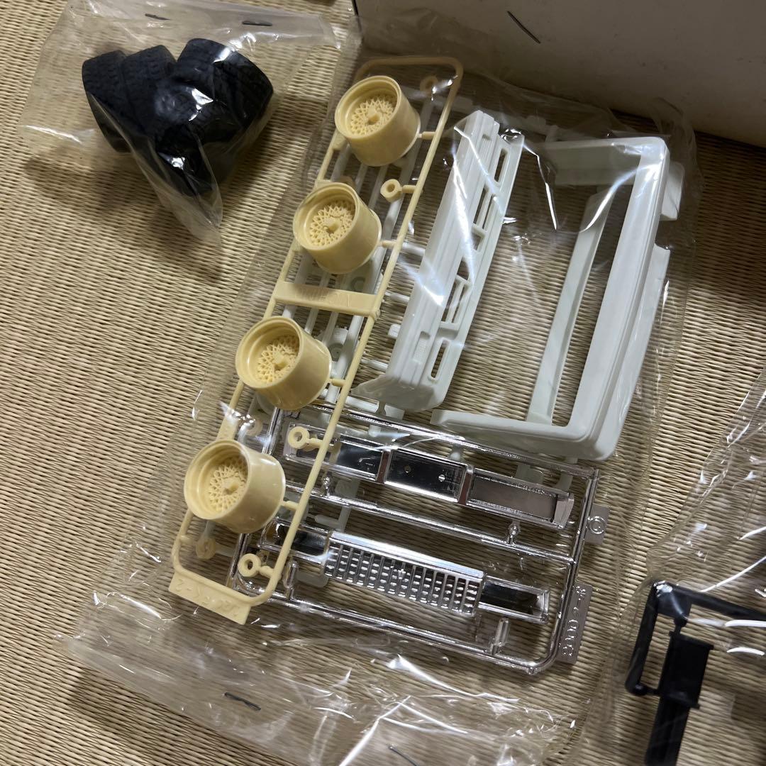 CROWN TWIN CAM 24 プラモデル 1/24