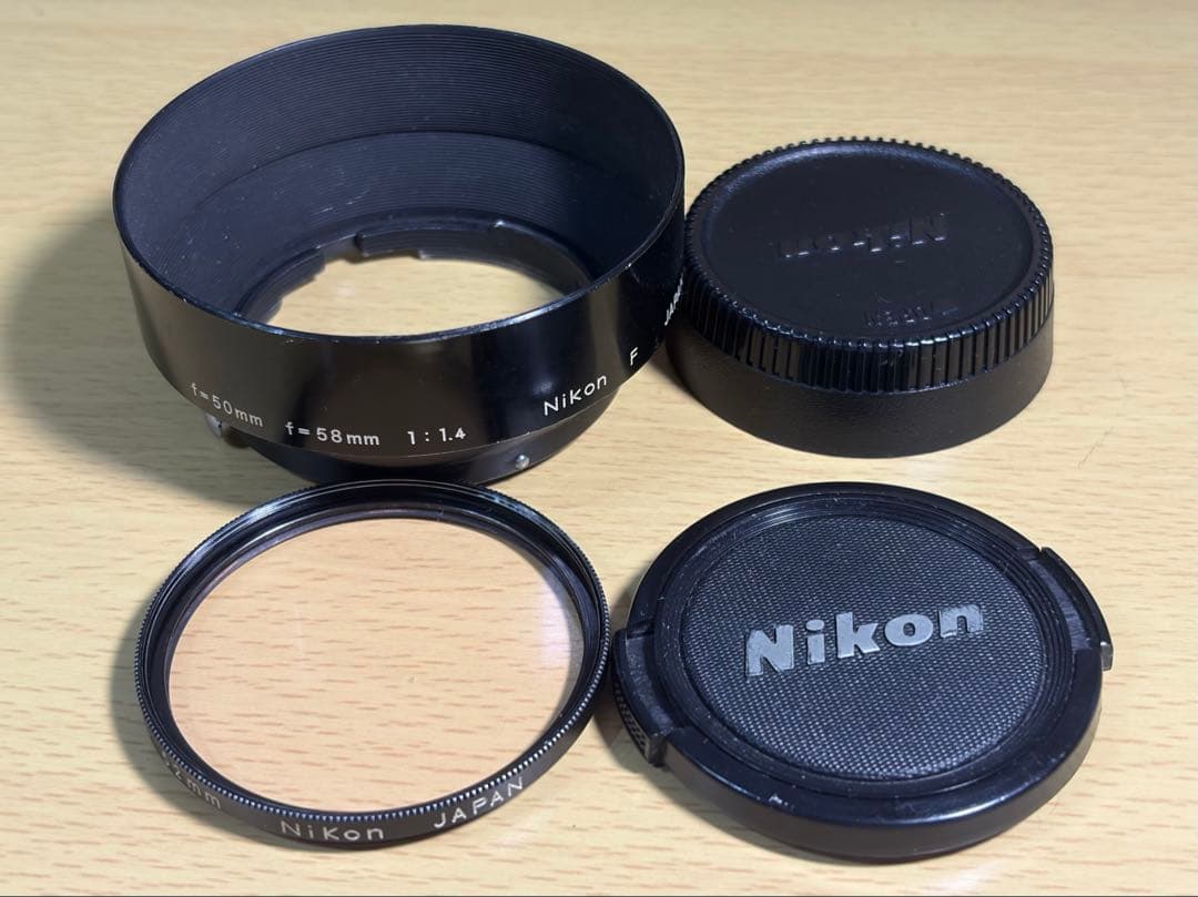 Nikon Nikkor-S Auto 5.8cm F1.4 + フード