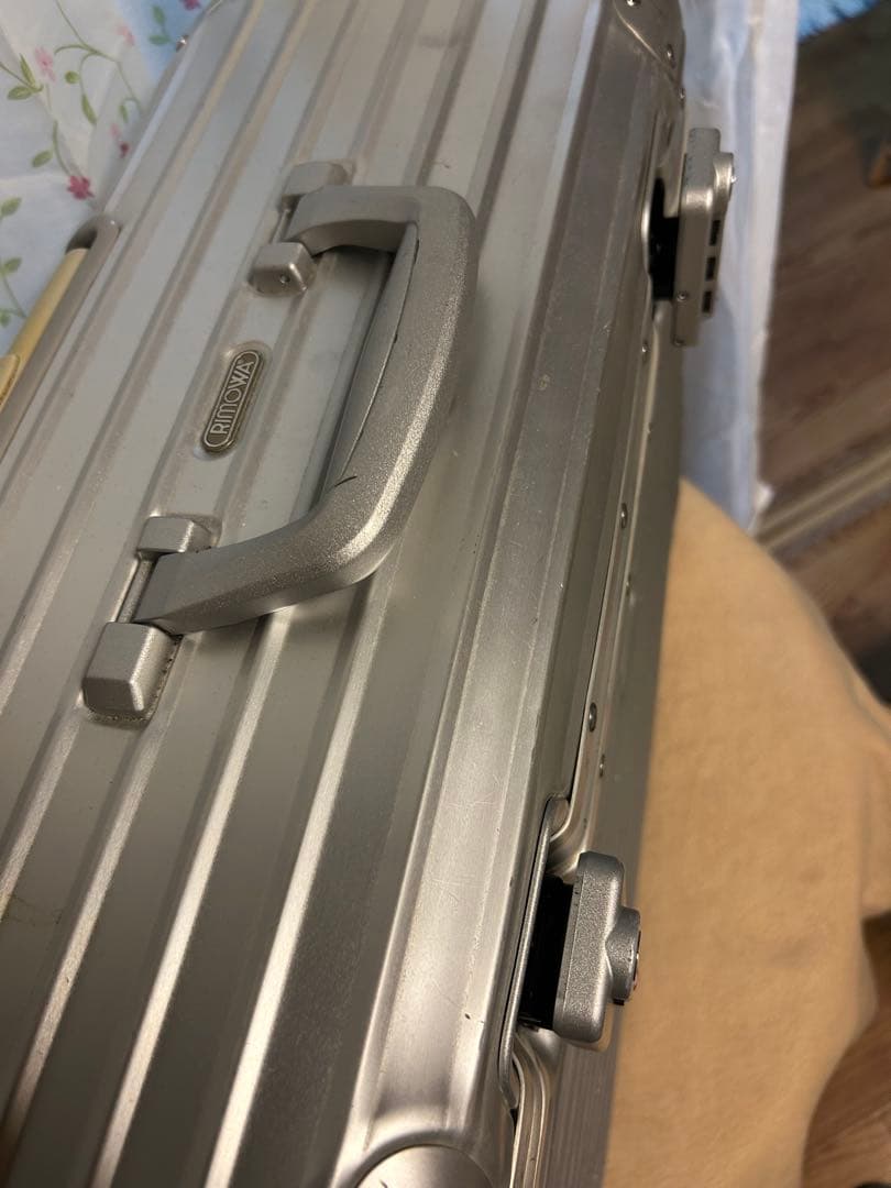 リモワ パイロット トロリー 2輪 カナダ製 - メルカリ