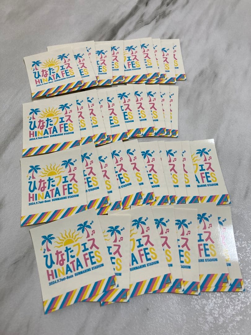 日向坂46 小坂菜緒サイン入りひなたフェス2024会場購入限定ステッカー　誕生日