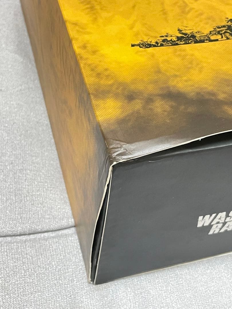 マッドマックス フィギュア madmax 1/6 VTS ホットトイズ