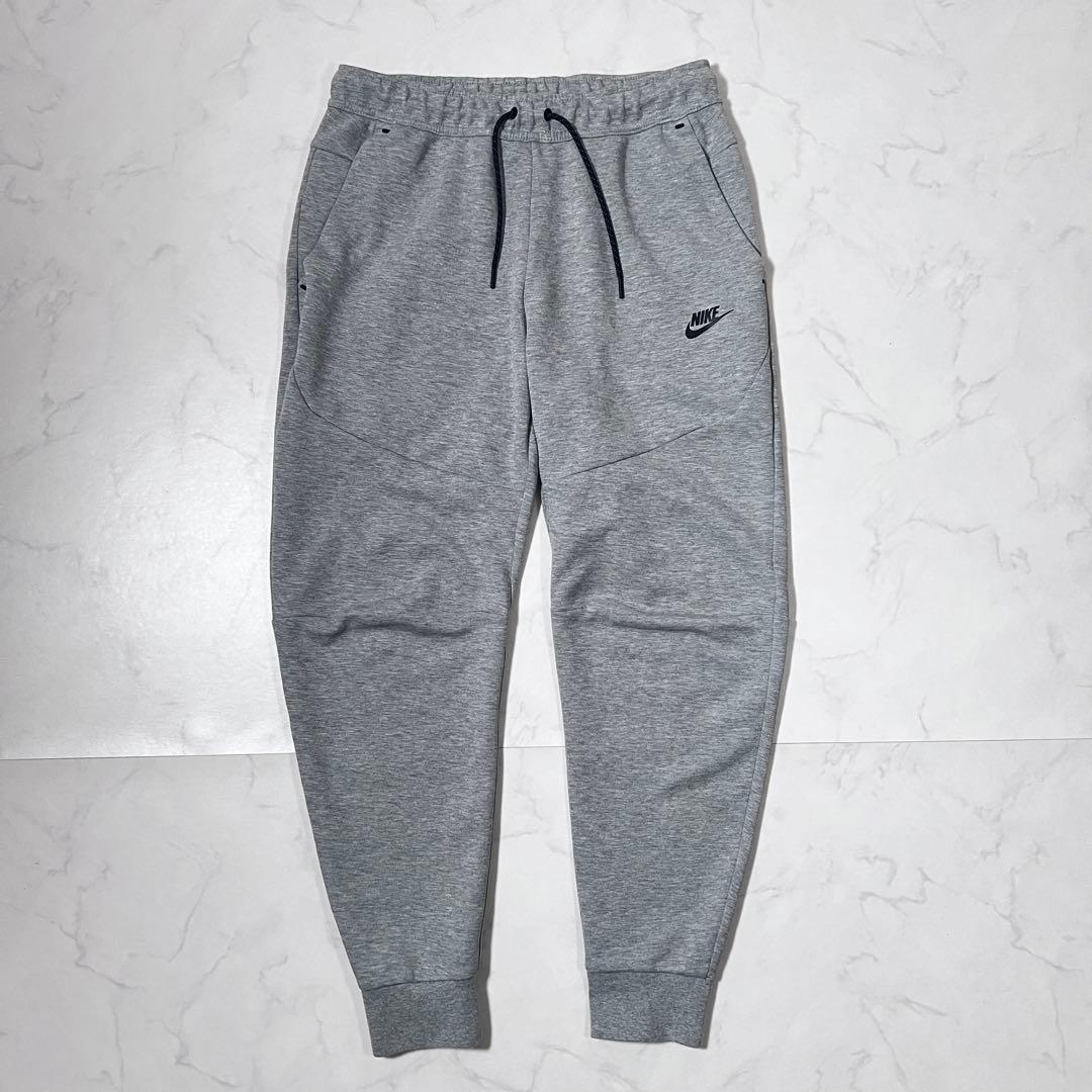 NIKE ナイキ テックフリース セットアップ グレー 上下L - メルカリ