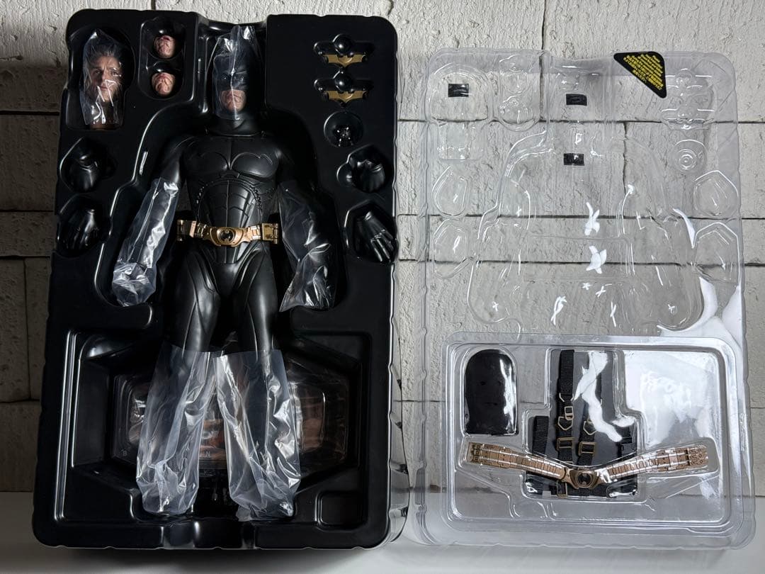 ムービー・マスターピース　バットマン ビギンズ １／６バットマン（２.０版）