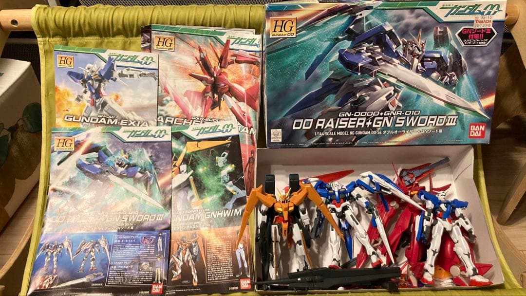 再再再値下げガンプラまとめ売り約30体ガンダム AGE 00ダブルオー フルドド