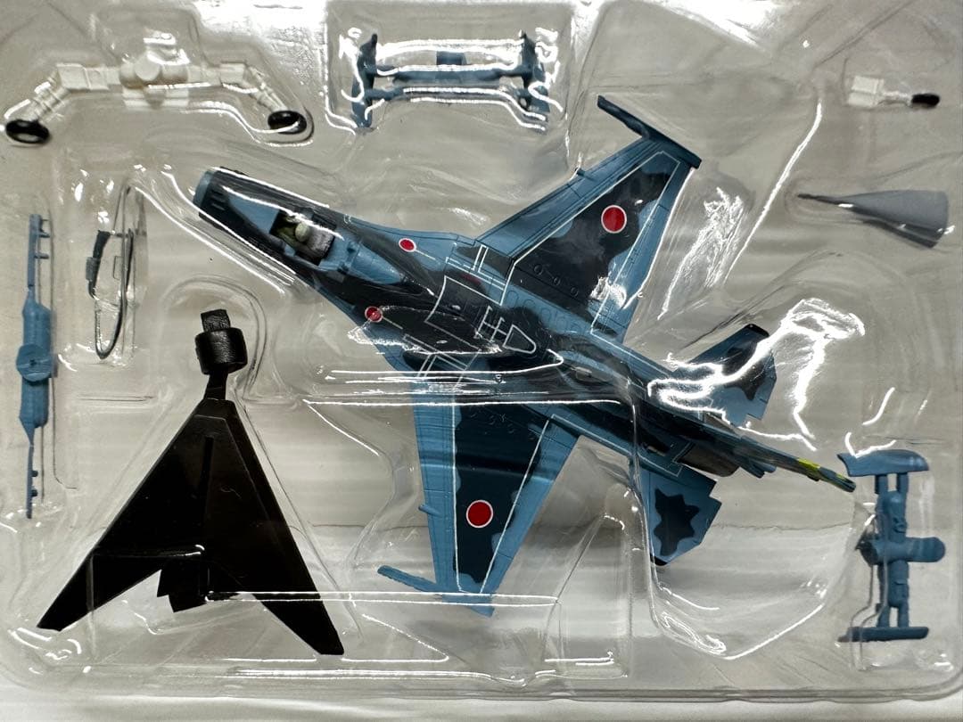 エフトイズ 1/144 航空自衛隊F-2A 築城基地 第8航空団 第6飛行隊