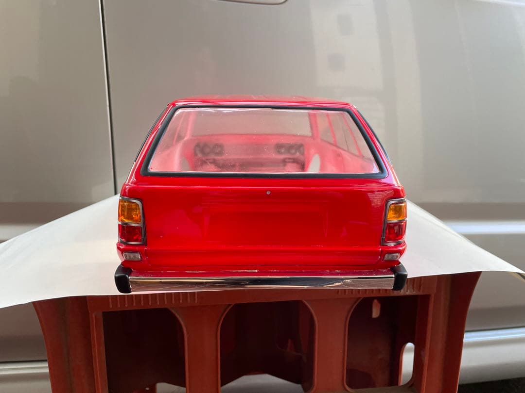 アナベルガトー　パンドラ　カローラバン塗装済みボディ