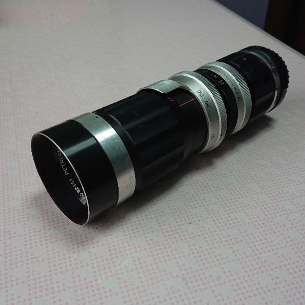 ペトリ210mmー85mm望遠レンズ ポートレートの描写を突き詰めた軽量コンパクトな中望遠レンズ